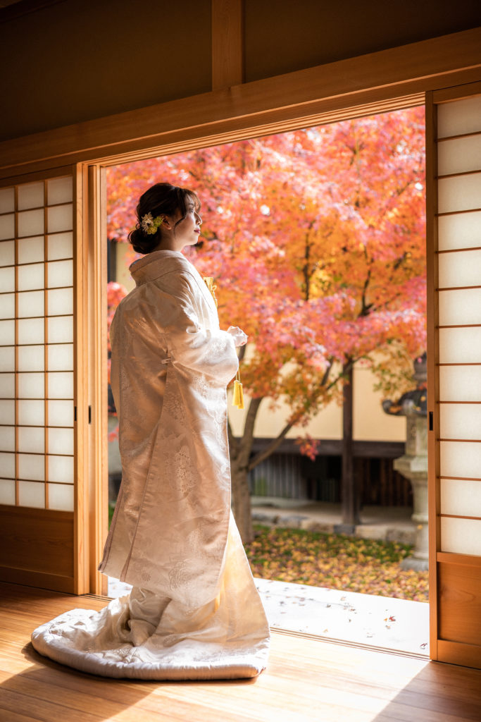 京都の勝林寺の和室で和装前撮り