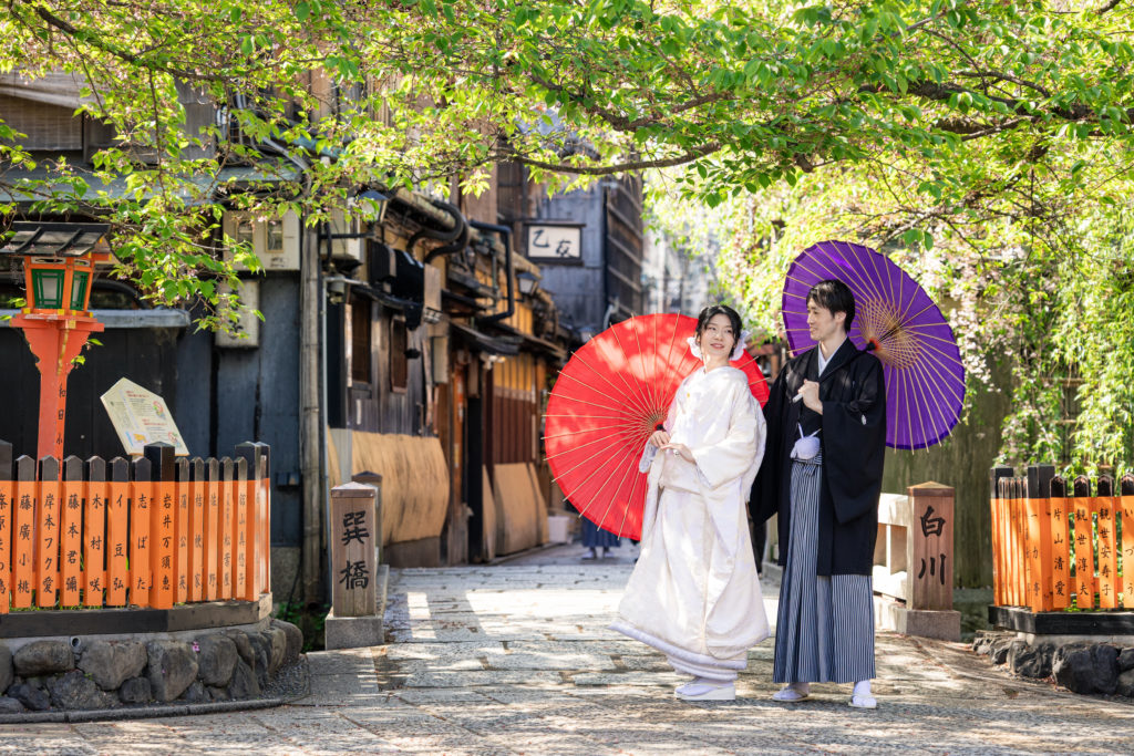 祇園で番傘を使っての和装前撮り
