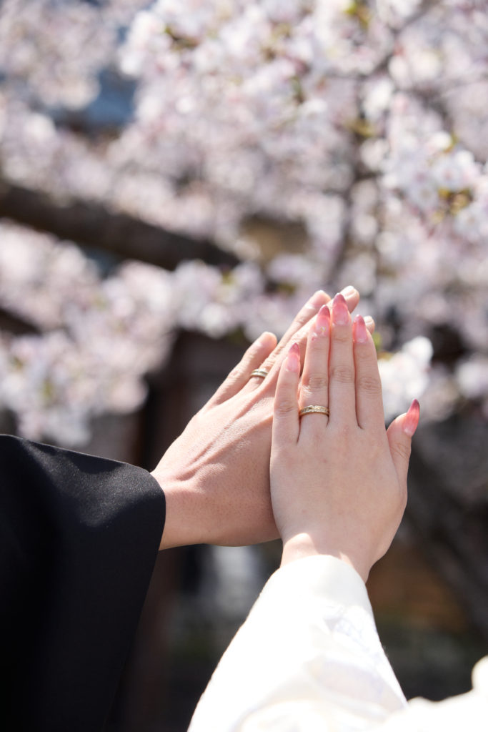 和装前撮りで結婚指輪の撮影