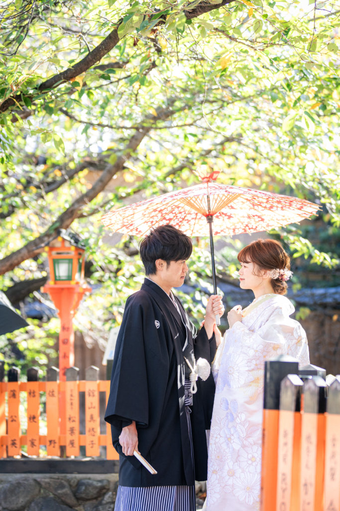 京都祇園で綺麗な光の中での和装前撮り