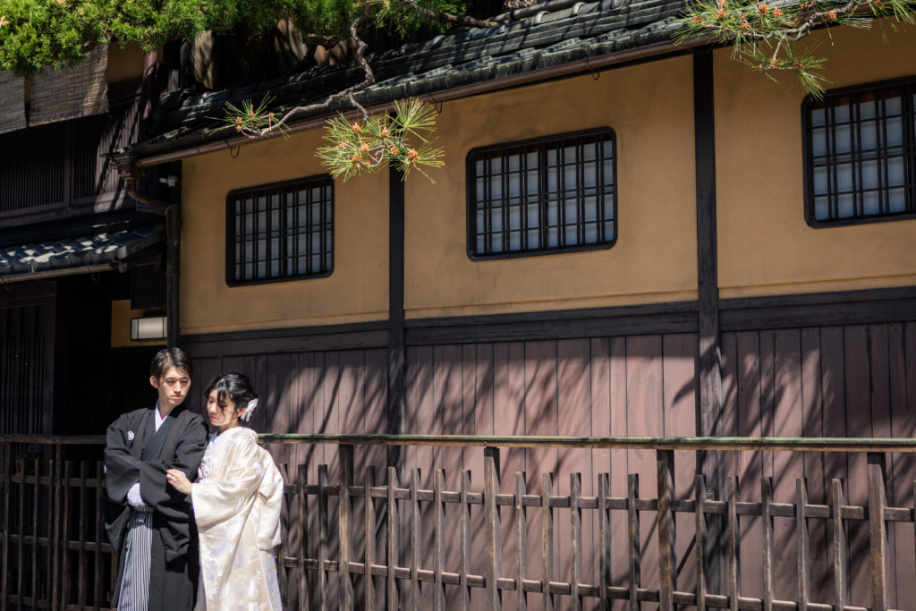 祇園の町屋を背景に和装前撮り