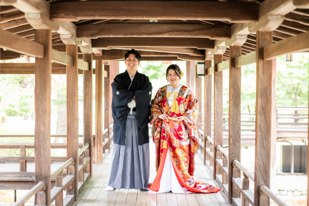 全身ショットが映える大覚寺の廊下前撮り