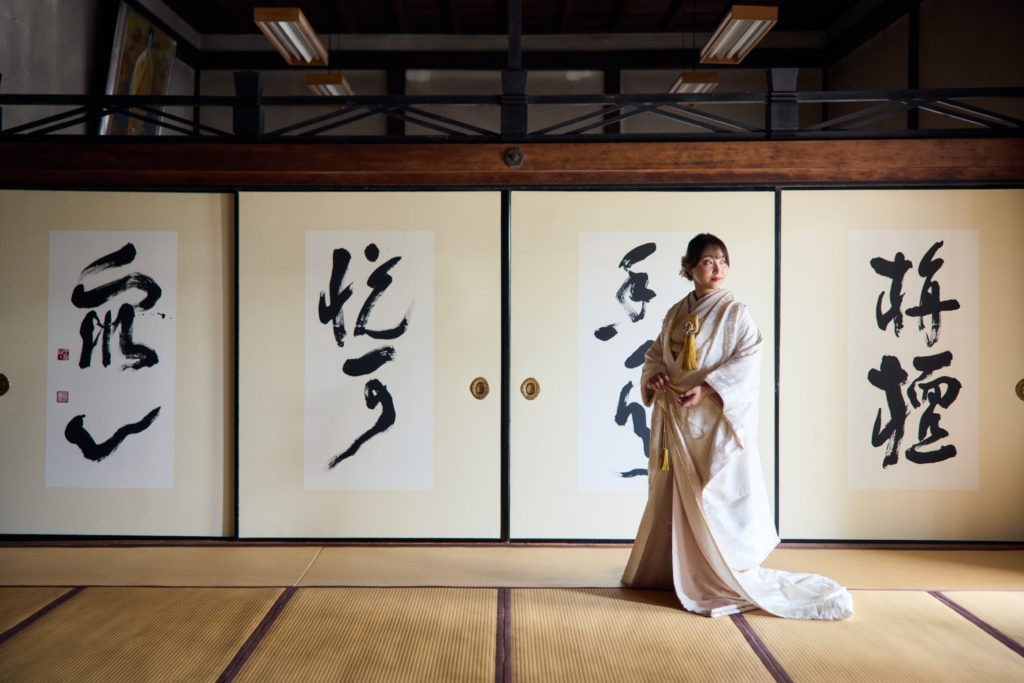 京都らしい寺院の雰囲気が伝わる立本寺前撮り