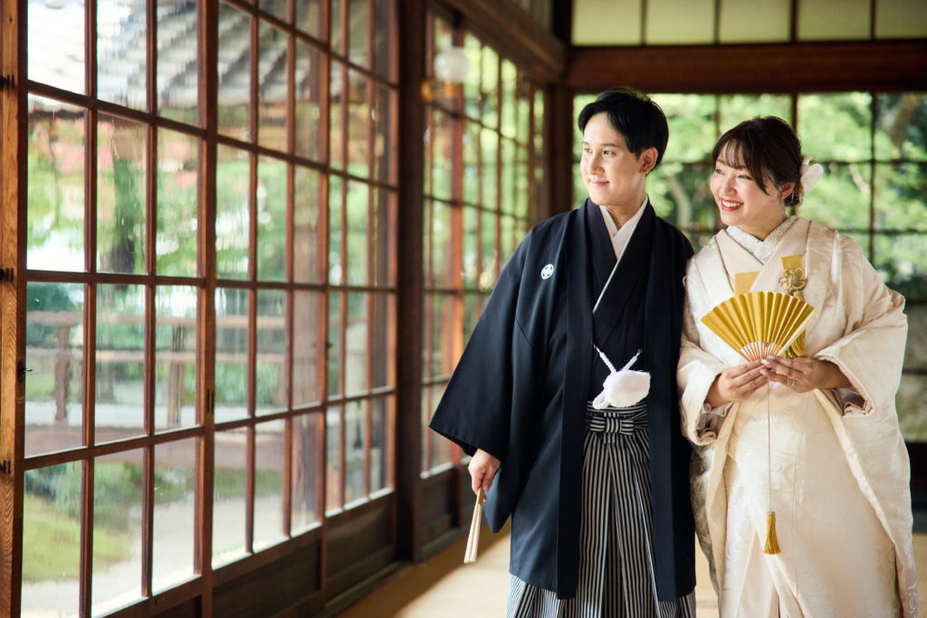 奥行きのある廊下を活かした立本寺前撮り